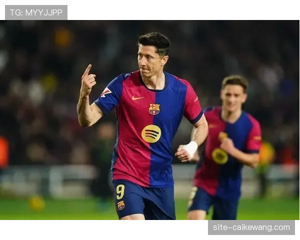 巴黎圣日耳曼客场2-1逆转巴塞罗那 贡萨洛·拉莫斯替补绝杀上演精彩反转